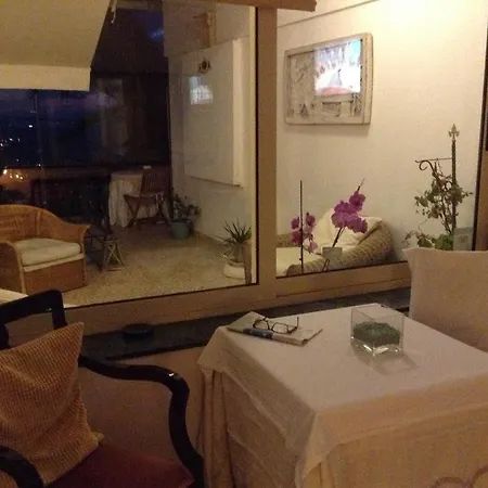 Akrotiri 2*