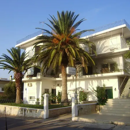 Готель Akrotiri Chania (Crete)