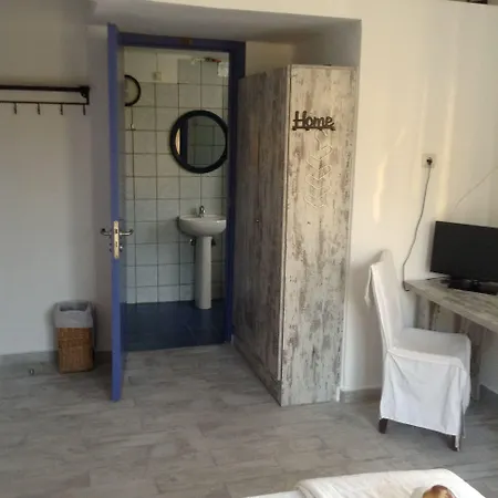 Akrotiri 2* Chania (Crete)